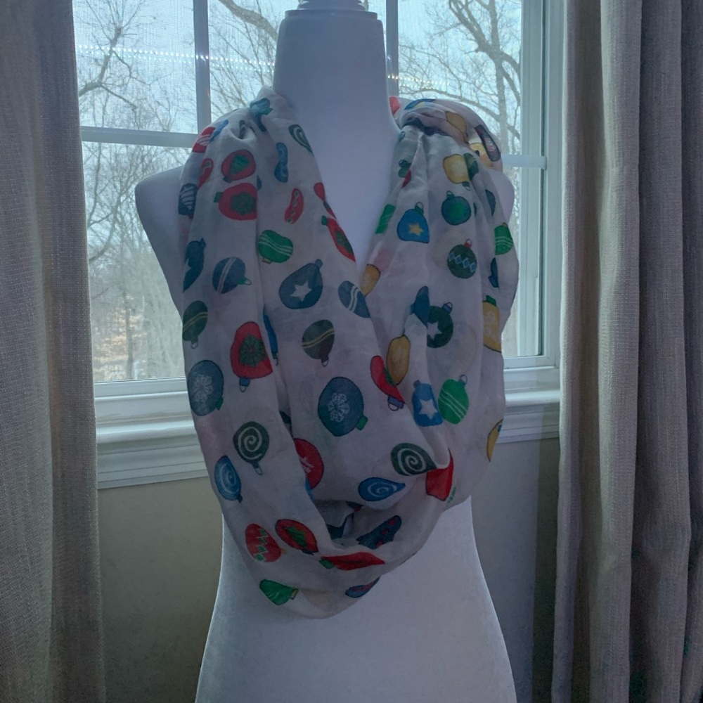 Ornament Scarf.